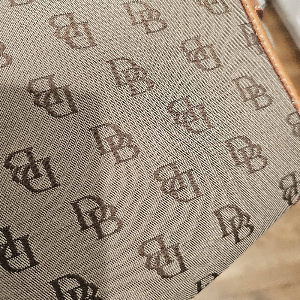 Dooney & Bourke Cabriolet Monogram tan canvas leather flap messenger crossbody - Picture 15 of 15